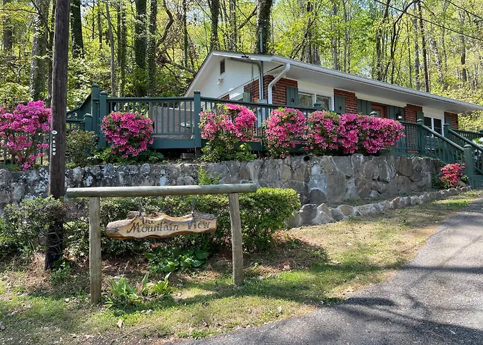 Mountain Aire Cottages & Inn