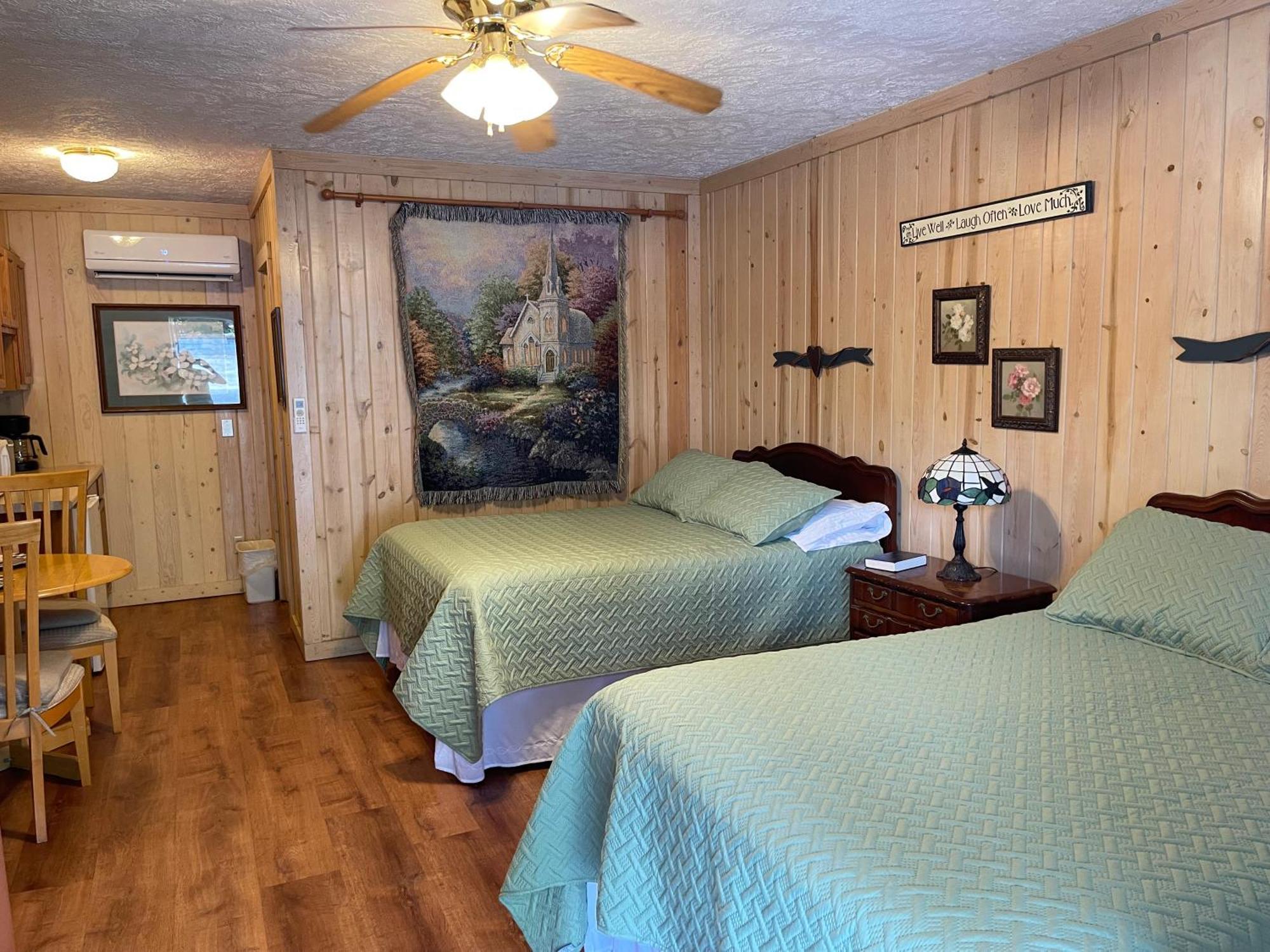Mountain Aire Cottages&inn 2*