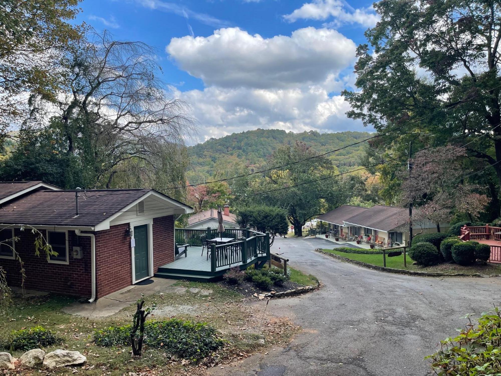 Mountain Aire Cottages&inn 2*