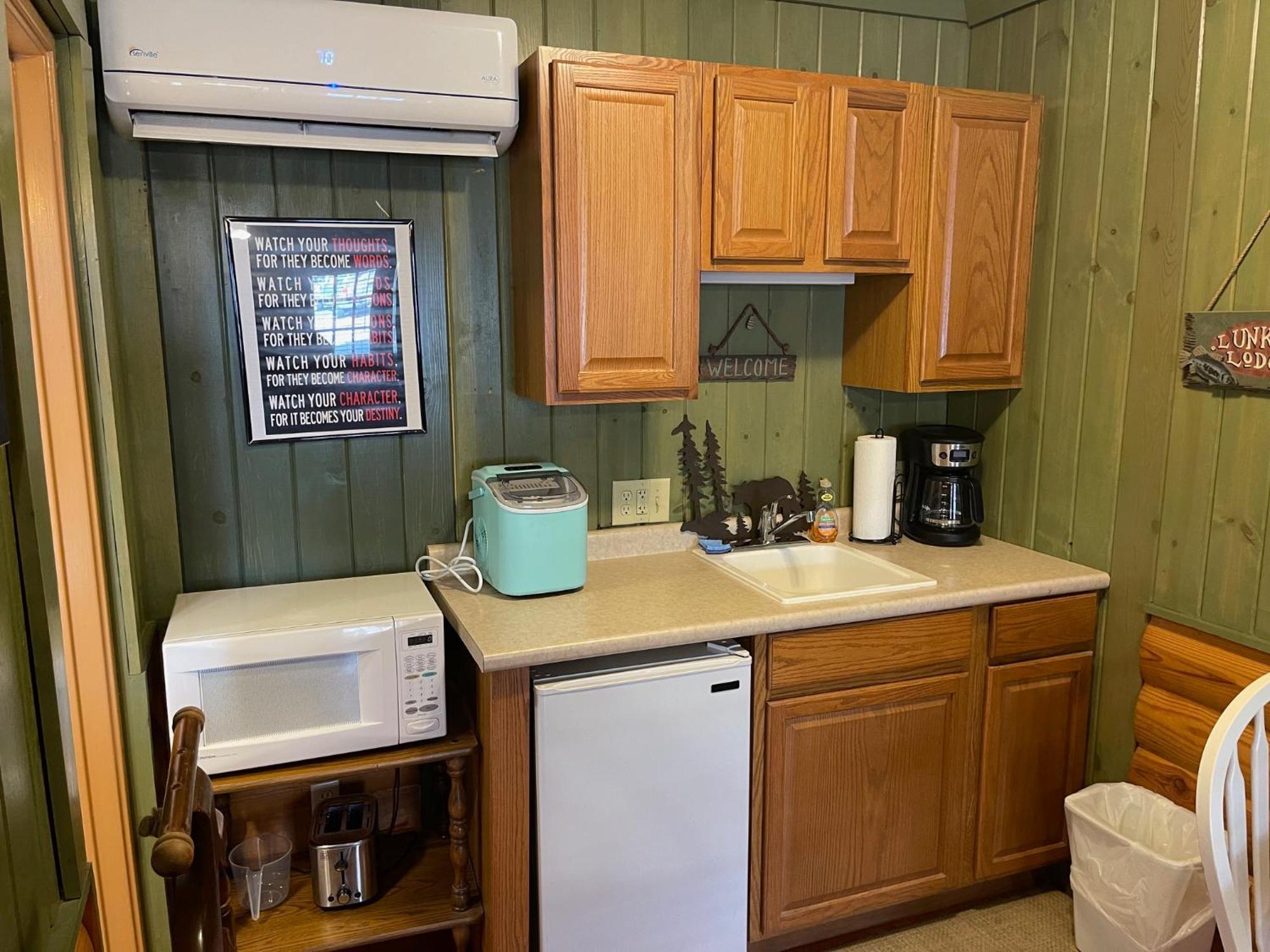 Inn Mountain Aire &