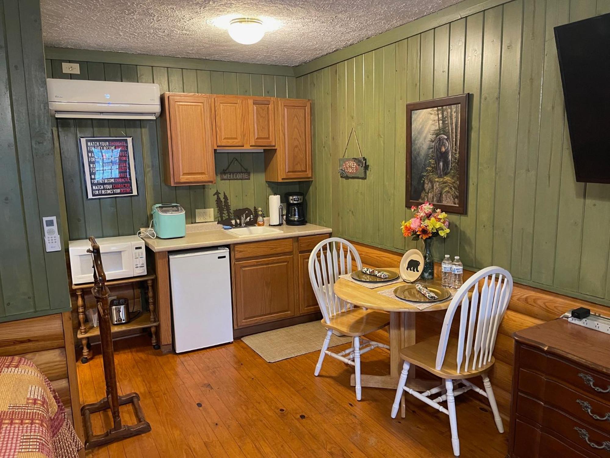 Mountain Aire & Inn