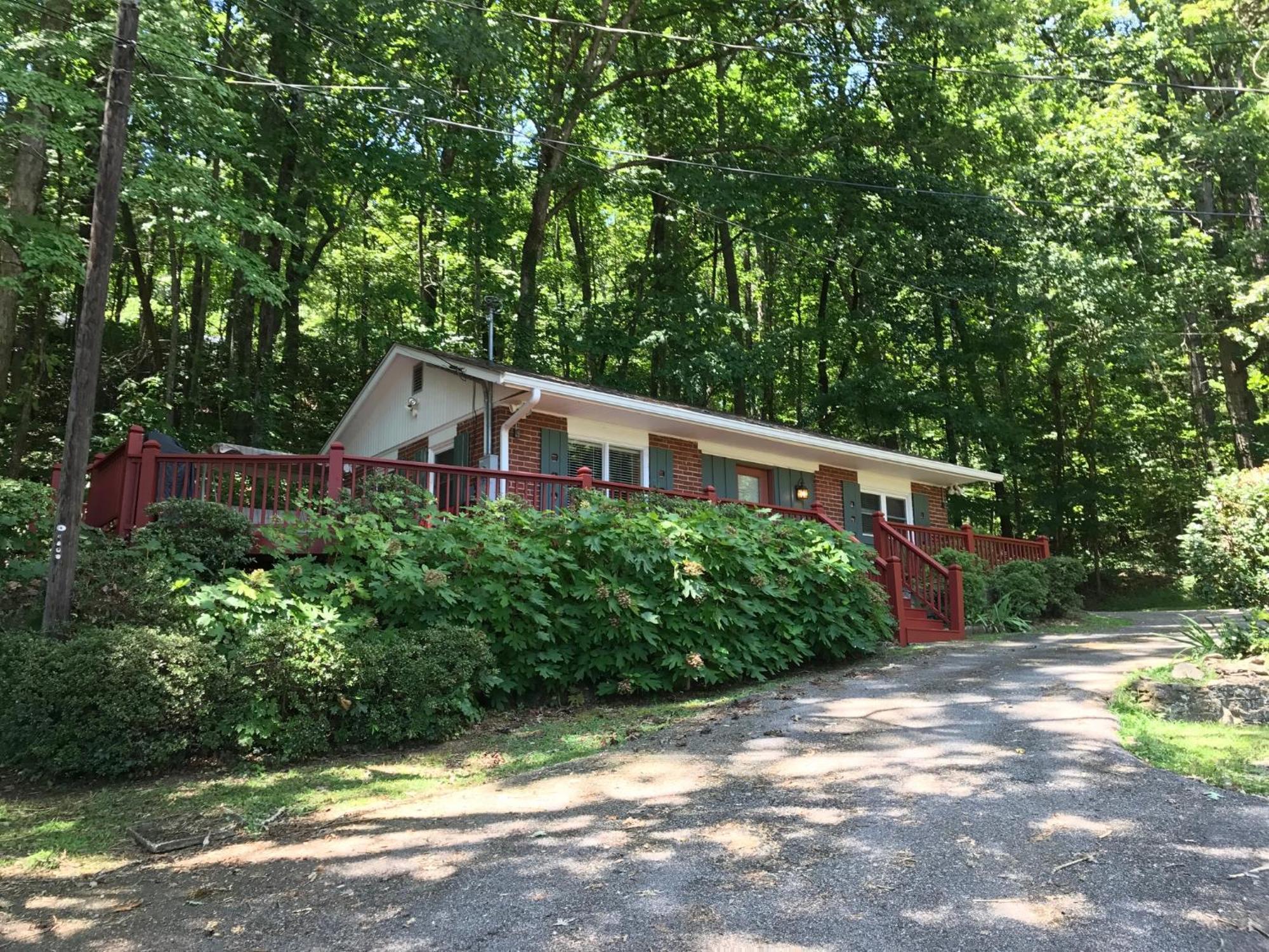 Mountain Aire Cottages&inn 2*